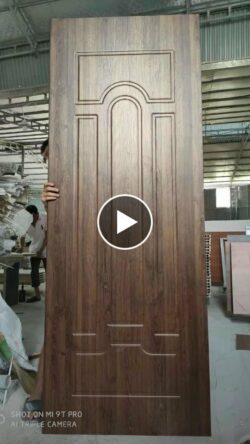 Cửa vân gỗ thành phẩm tại xưởng Nhật Việt Door